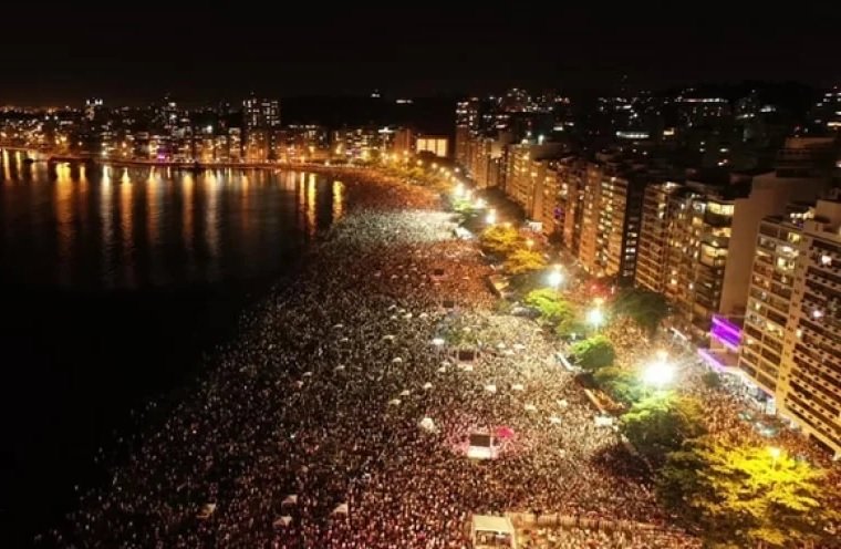 Reveillon 2026: Niterói instala barreiras de revista inéditas em Icaraí